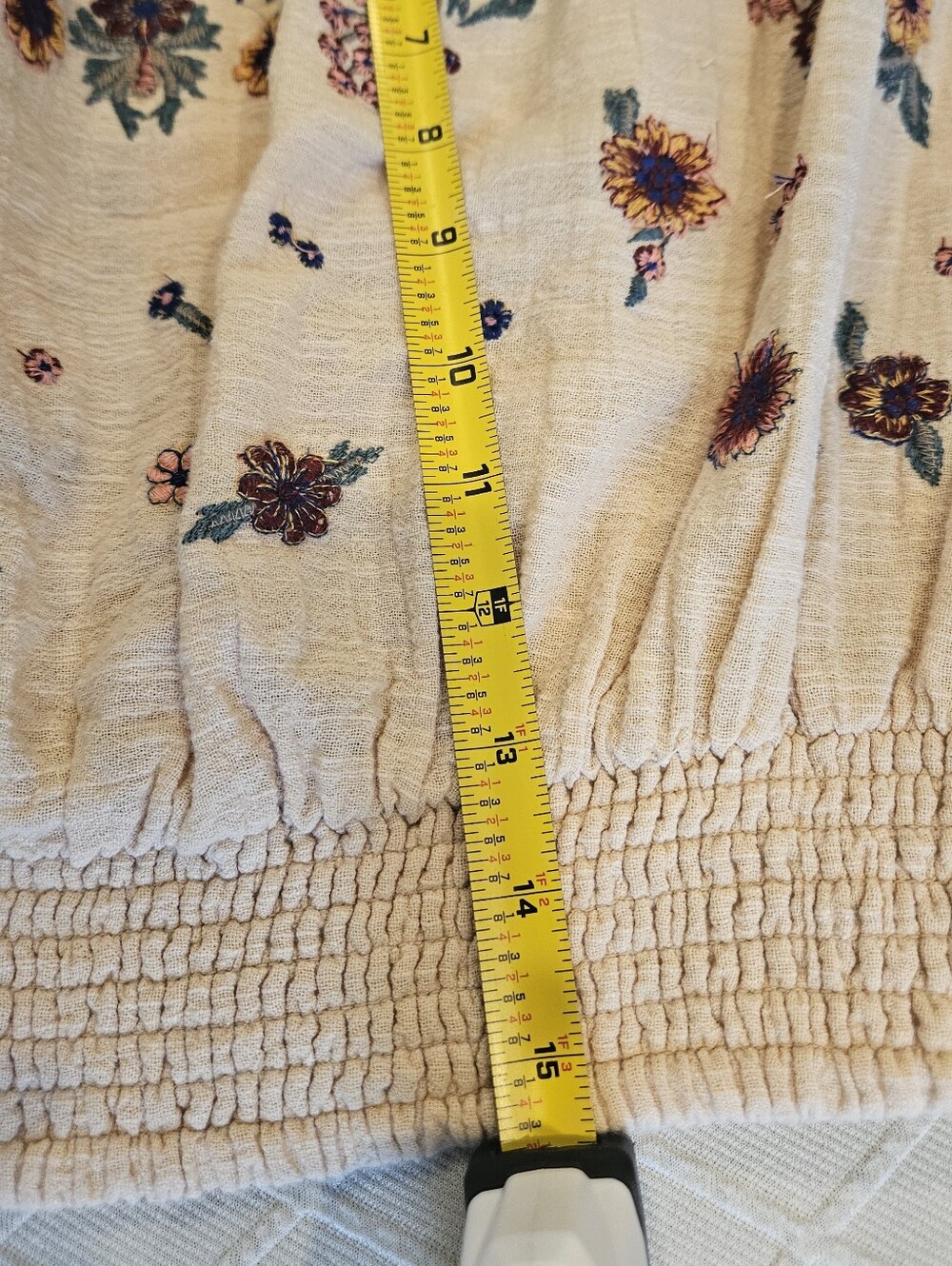 Free People Saachi Smocked Off Shoulder Embroidered Boho Top S - Picture 6 of 9